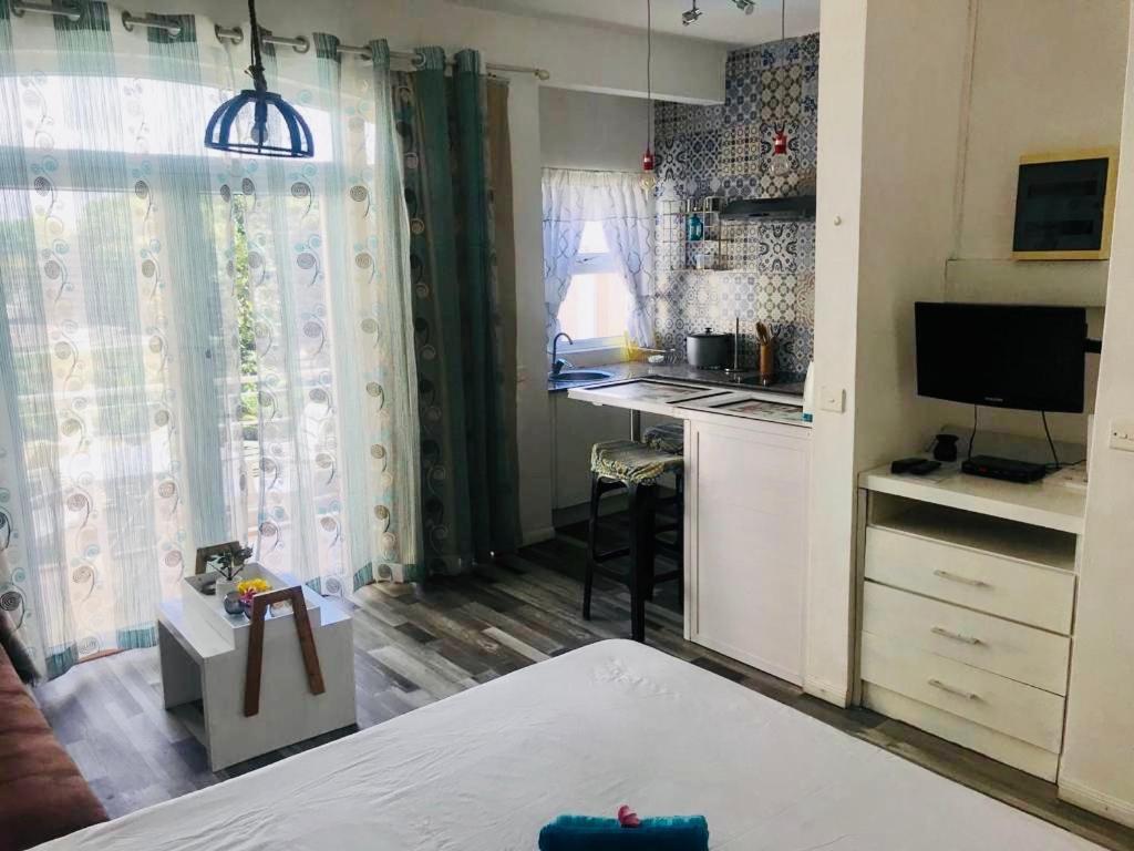 Studio- Grand Bay- 30 Meters From The Beach Exterior foto